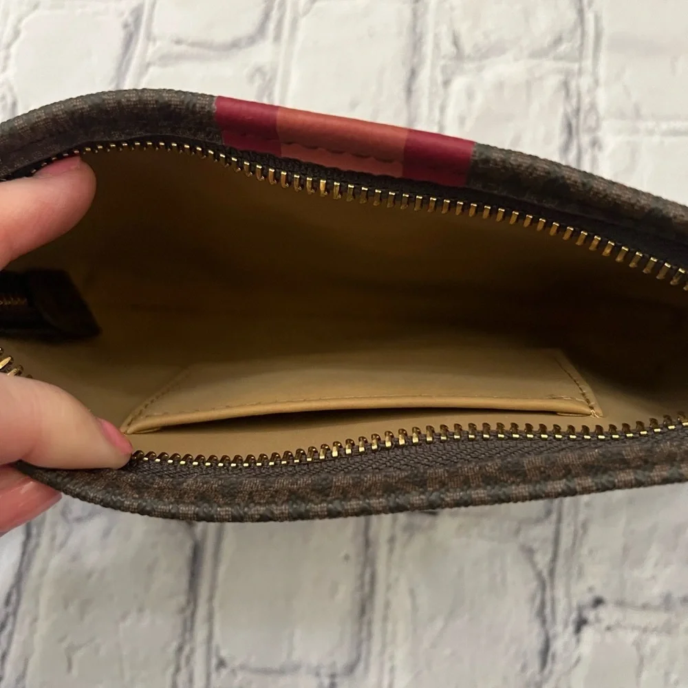NEW Michael Kors Women's Belt Bag, Waist Bag, Brown Signature Stripe